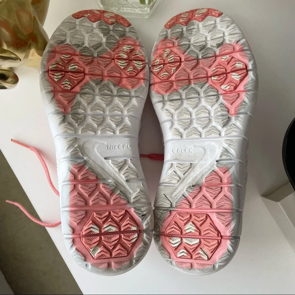 Nike Training Flex Adapt Sneakers
